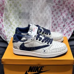 Louis Vuitton Nike Shoes for Men's Louis Vuitton Sneakers #B50245