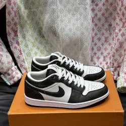 Louis Vuitton Nike Shoes for Men's Louis Vuitton Sneakers #B50246