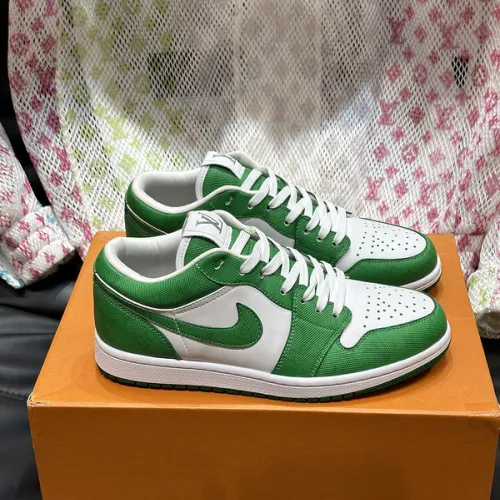 Louis Vuitton Nike Shoes for Men's Louis Vuitton Sneakers #B50249