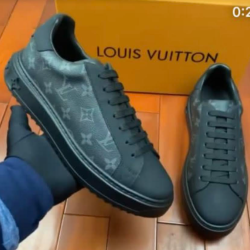 Louis Vuitton Shoes for Men's Louis Vuitton Sneakers #99905174
