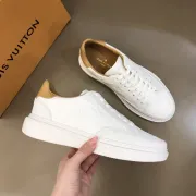 Louis Vuitton Shoes for Men's Louis Vuitton Sneakers #99908692