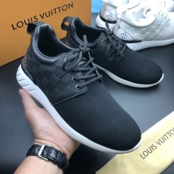 Louis Vuitton Shoes for Men's Louis Vuitton Sneakers #99913392