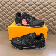 Louis Vuitton Shoes for Men's Louis Vuitton Sneakers #99915675