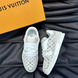 Louis Vuitton Shoes for Men's Louis Vuitton Sneakers #B39508