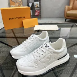 Louis Vuitton Shoes for Men's Louis Vuitton Sneakers #B63747