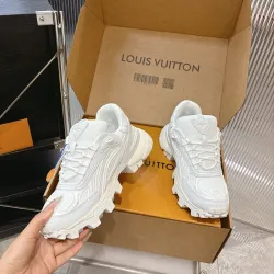 Louis Vuitton Shoes for Men's Louis Vuitton Sneakers #B63954