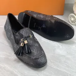 Louis Vuitton Shoes for Women's Louis Vuitton Flats #B58655