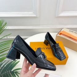 Louis Vuitton Shoes for Women's Louis Vuitton Pumps #999936774