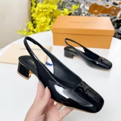 Louis Vuitton Shoes for Women's Louis Vuitton Sandals 3.5CM #B52009