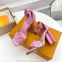 Louis Vuitton Shoes for Women's Louis Vuitton Sandals #99920543