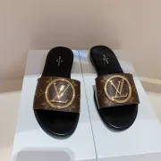 2019 Women's Louis Vuitton Slippers AAAA Original quality #9125001