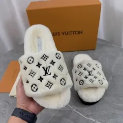 Louis Vuitton Shoes for Women's Louis Vuitton Slippers #B42813