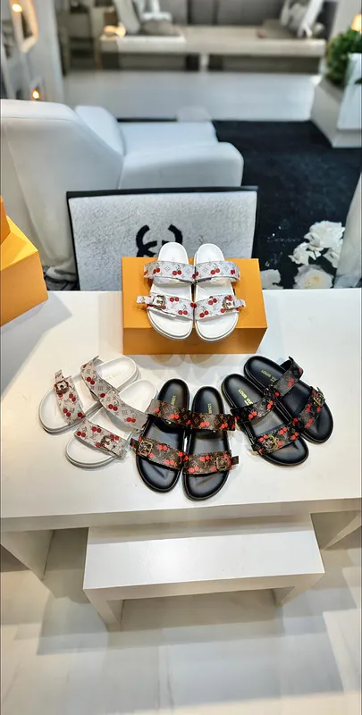 Louis Vuitton Shoes for Women's Louis Vuitton Slippers #B51622
