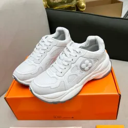 Louis Vuitton Run Shoes for Women's Louis Vuitton Sneakers #B43599