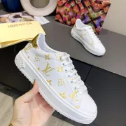 Louis Vuitton Shoes for Women's Louis Vuitton Sneakers #99904705