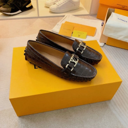 Louis Vuitton Shoes for Women's Louis Vuitton Sneakers #99922302