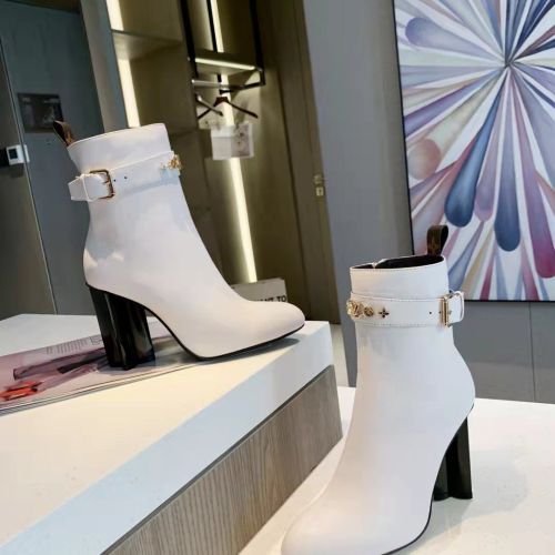 Louis Vuitton Shoes for Women's Louis Vuitton boots #99915698