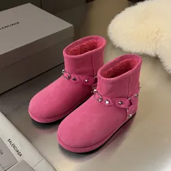 Balenciaga 2025 Winter Shearling Lined Snow Boots Buckle  Stud Details with Multi Color Options for Edgy Luxury Style #B57752