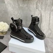 Prada Shoes for Women's Prada Sneakers #99914084