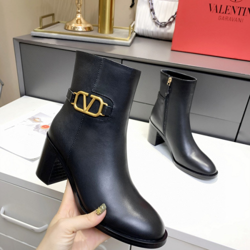 Valentino Shoes for VALENTINO boots for women #99912702