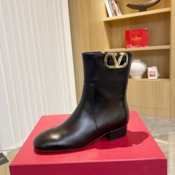Valentino Shoes for VALENTINO boots for women #9999924862