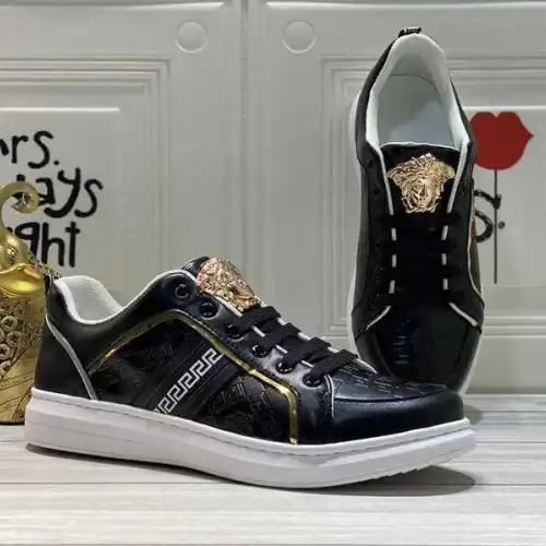 Versace shoes for Men's Versace Sneakers #99907151