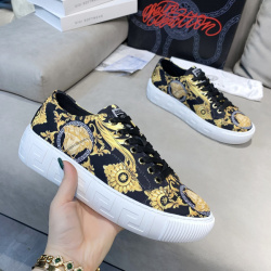 Versace shoes for men and women Versace Sneakers #99908952