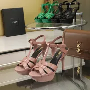 Versace shoes for Women's Versace Sandals #999932939