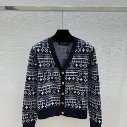 LV Women's Knitted Sweaters  Iconic Monogram Pattern in Dual Colors for Luxury Fashion Aficionados #B56263 LV Women's Knitted Sweaters  Iconic Monogram Pattern in Dual Colors for Luxury Fashion Aficionados #B56263