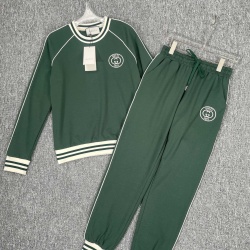 Gucci Fashion Tracksuits for Women #999936988