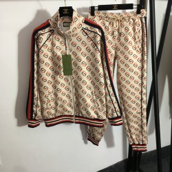 Gucci Fashion Tracksuits for Women #9999925328