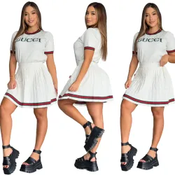 Gucci Fashion Tracksuits for Women #B50935