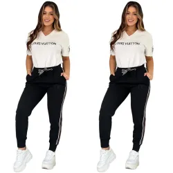 Louis Vuitton Fashion Tracksuits for Women #B50922