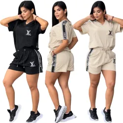 Louis Vuitton Fashion Tracksuits for Women #B50923