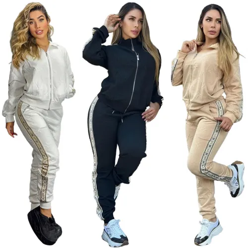 Louis Vuitton new Fashion Tracksuits for Women #B42442