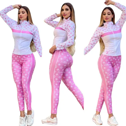 Top Cheap Louis Vuitton Fashion Tracksuits for Women #99921396