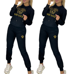 Versace Fashion Tracksuits for Women #9999928854