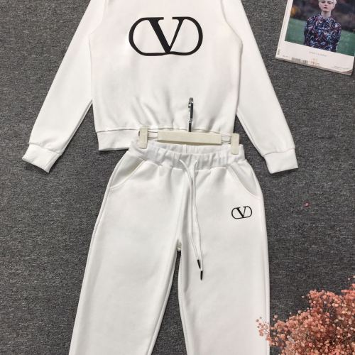 valentino 2022 new Fashion Tracksuits for Women #99923838